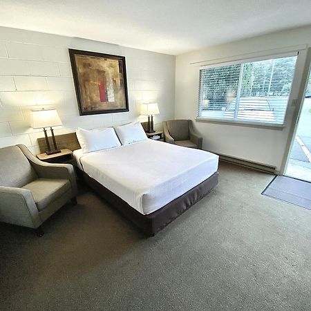 Arbutus Grove Motel Parksville Exteriör bild