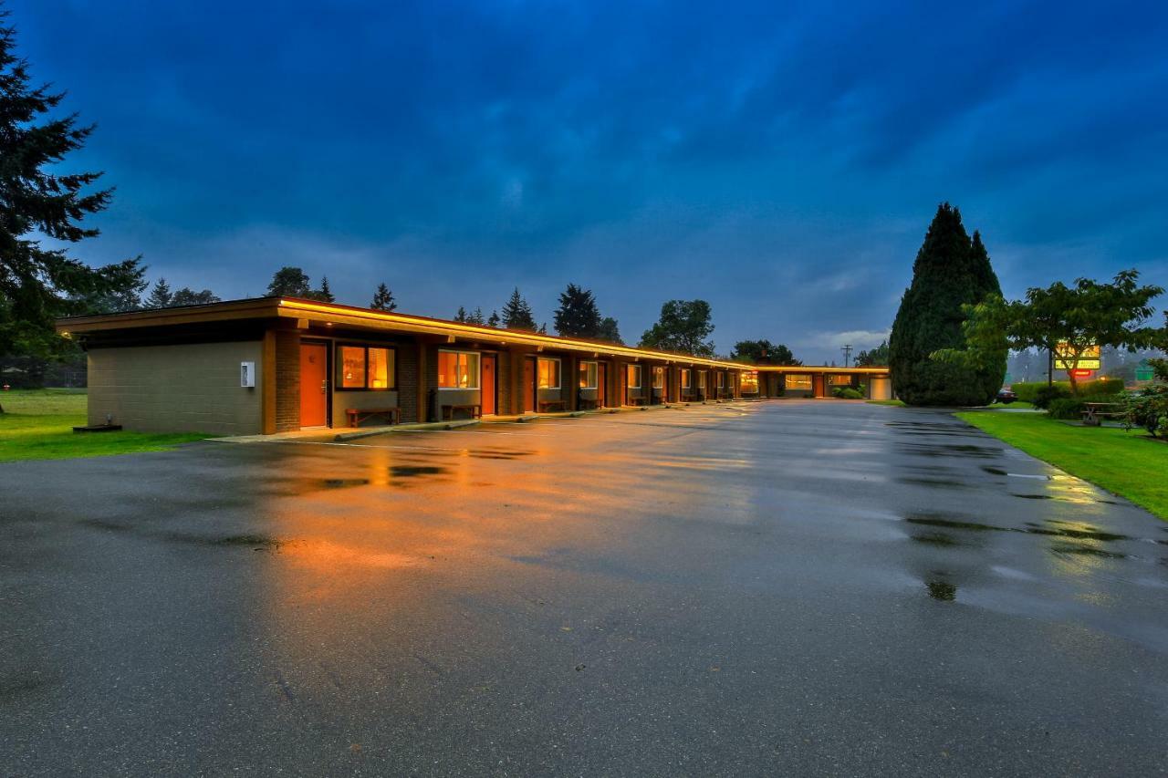 Arbutus Grove Motel Parksville Exteriör bild